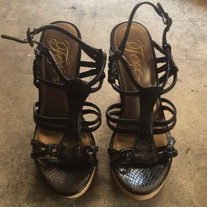 Black Fergie Wedges